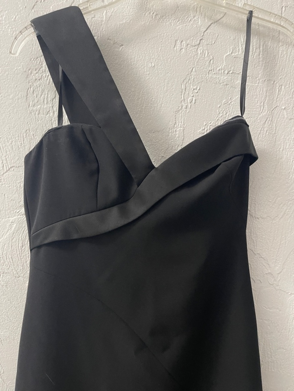 BCBGMaxAzria Black One-Shoulder Evening Dress, Size 2. - Picture 6 of 11